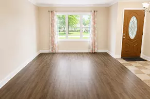320 Thistle Dr, Bolingbrook, IL 60490 - Photo 4