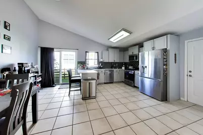 907 Joanne Drive, Minooka, IL 60447 - Photo 6