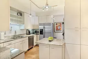 2737 N Hampden Ct, Chicago, IL 60614 - Photo 10