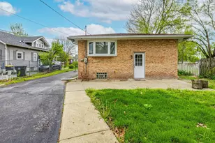 18136 Oakwood Ave, Lansing, IL 60438 - Photo 30
