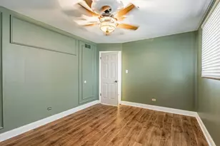 18136 Oakwood Ave, Lansing, IL 60438 - Photo 6