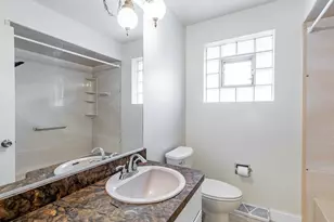 18136 Oakwood Ave, Lansing, IL 60438 - Photo 22