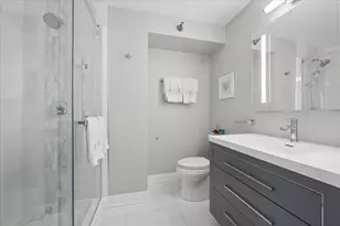 345 N LaSalle St, Chicago, IL 60654 - Photo 8
