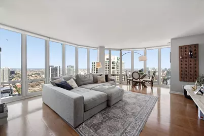 345 N Lasalle Street #4601, Chicago, IL 60654 - Photo 2