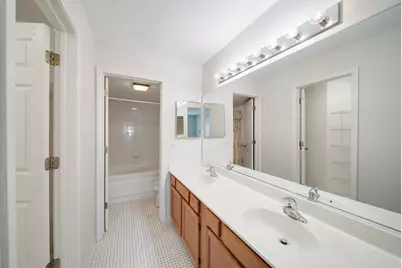 2 Willow Parkway, Buffalo Grove, IL 60089 - Photo 14