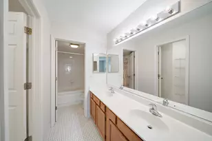 2 Willow Pkwy, Buffalo Grove, IL 60089 - Photo 14