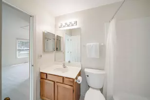 2 Willow Pkwy, Buffalo Grove, IL 60089 - Photo 20
