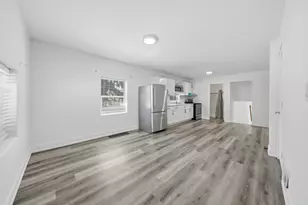 531 Algonquin St, Joliet, IL 60432 - Photo 4