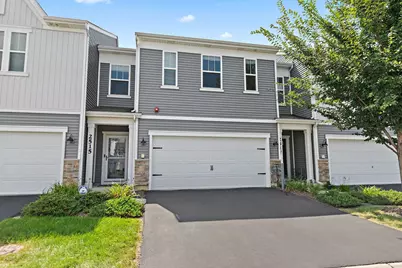 2515 Geranium Way #19-2, Rolling Meadows, IL 60008 - Photo 1