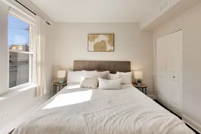 3406 N Bell Avenue #2, Chicago, IL 60618 - Photo 10