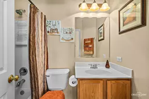 20456 Balsum Ln, Crest Hill, IL 60403 - Photo 14