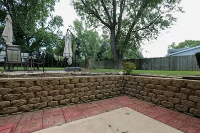 273 Berkshire Drive, Crystal Lake, IL 60014 - Photo 24