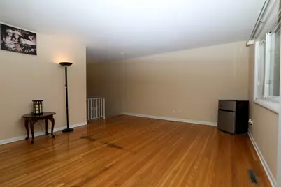 273 Berkshire Drive, Crystal Lake, IL 60014 - Photo 12