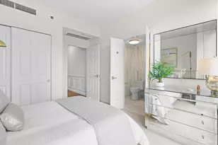 21 E Huron St, Chicago, IL 60611 - Photo 24