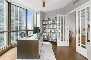 21 E Huron St, Chicago, IL 60611 - Photo 16