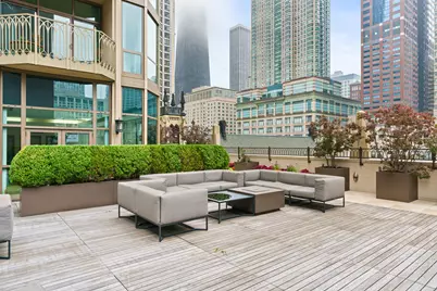 21 E Huron Street #2102, Chicago, IL 60611 - Photo 30