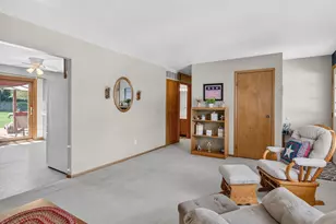1205 E 2nd St, Coal City, IL 60416 - Photo 10