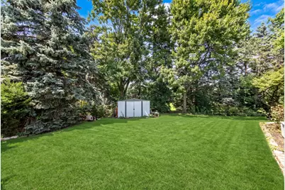 250 Shannon Court, Des Plaines, IL 60016 - Photo 22