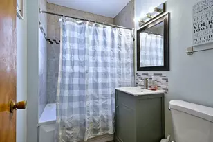 5405 N Mulligan Ave, Chicago, IL 60630 - Photo 6