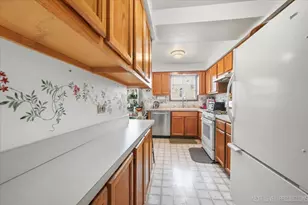 457 Valley Dr, Naperville, IL 60563 - Photo 8