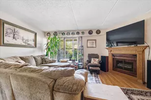 457 Valley Dr, Naperville, IL 60563 - Photo 6