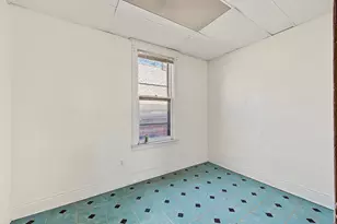 8534 S Muskegon Ave, Chicago, IL 60617 - Photo 18