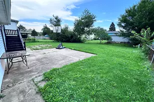 7019 Chestnut St, Hanover Park, IL 60133 - Photo 20