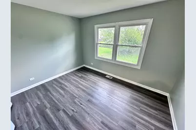 7019 Chestnut Street, Hanover Park, IL 60133 - Photo 10