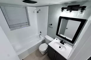 7019 Chestnut St, Hanover Park, IL 60133 - Photo 16