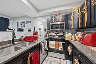 4344 W Lexington St, Chicago, IL 60623 - Photo 8