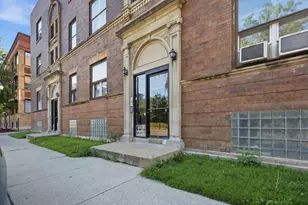 955 E 61st St, Chicago, IL 60637 - Photo 1
