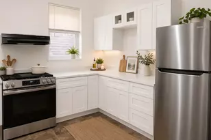 1527 W 18th Pl, Chicago, IL 60608 - Photo 14