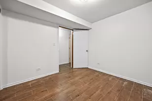 1527 W 18th Pl, Chicago, IL 60608 - Photo 28
