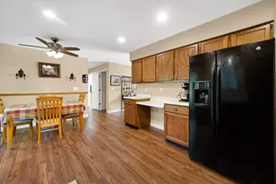 112 Cass St, Spring Grove, IL 60081 - Photo 6