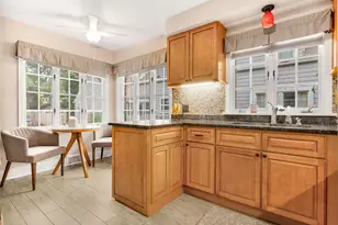 1130 Duncan Ave, Elgin, IL 60120 - Photo 8