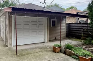 3336 N Karlov Ave, Chicago, IL 60641 - Photo 20