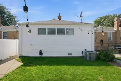 5231 S Meade Avenue, Chicago, IL 60638 - Photo 20