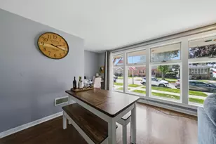 5231 S Meade Ave, Chicago, IL 60638 - Photo 4