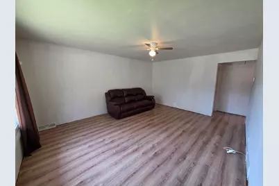 14104 S Bensley Avenue, Burnham, IL 60633 - Photo 8