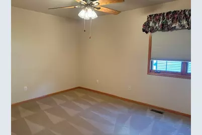32 S Juniper Drive, North Aurora, IL 60542 - Photo 24