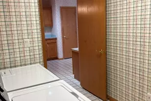 32 S Juniper Dr, North Aurora, IL 60542 - Photo 14
