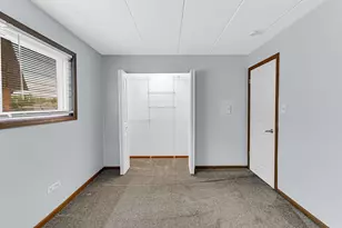 10430 Ridgeland Ave, Chicago Ridge, IL 60415 - Photo 14
