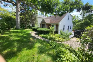 21317 W Shady Ln, Lake Zurich, IL 60047 - Photo 2