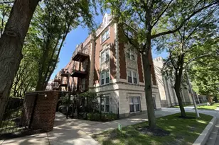 1017 E 46th St, Chicago, IL 60653 - Photo 1