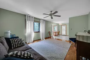 2726 Harbor Dr, Joliet, IL 60431 - Photo 12