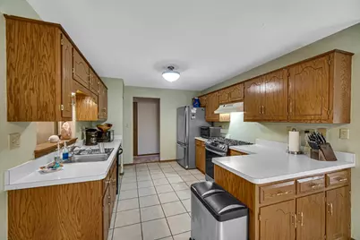 2726 Harbor Drive #2726, Joliet, IL 60431 - Photo 8