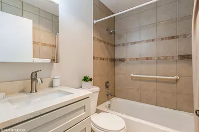 261 Driftwood Lane #A2, Schaumburg, IL 60193 - Photo 10