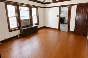 5315 W Crystal St, Chicago, IL 60651 - Photo 4