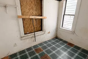 5315 W Crystal St, Chicago, IL 60651 - Photo 10