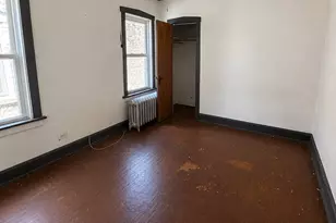 5315 W Crystal St, Chicago, IL 60651 - Photo 14
